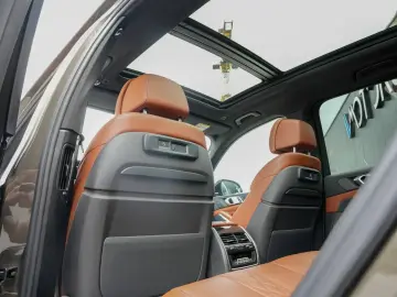 BMW X5 xDrive45e M Sport   SKY LOUNGE   MASAJ   AIRMATIC