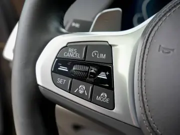 BMW X5 xDrive45e M Sport   SKY LOUNGE   MASAJ   AIRMATIC