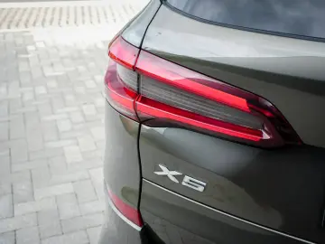 BMW X5 xDrive45e M Sport   SKY LOUNGE   MASAJ   AIRMATIC