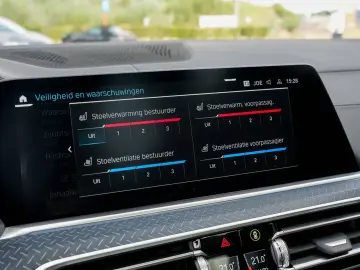 BMW X5 xDrive45e M Sport   SKY LOUNGE   MASAJ   AIRMATIC