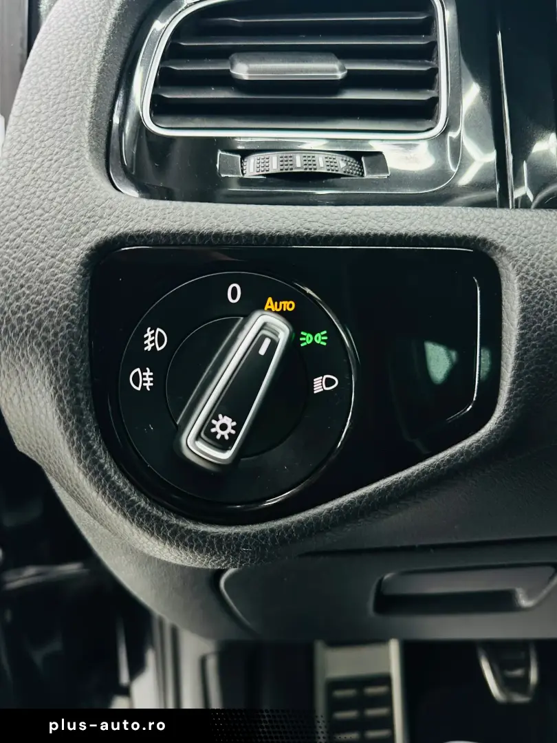 VOLKSWAGEN GOLF 2018 1.6D E6 Garantie 12 Luni Rate Avans 0 D
