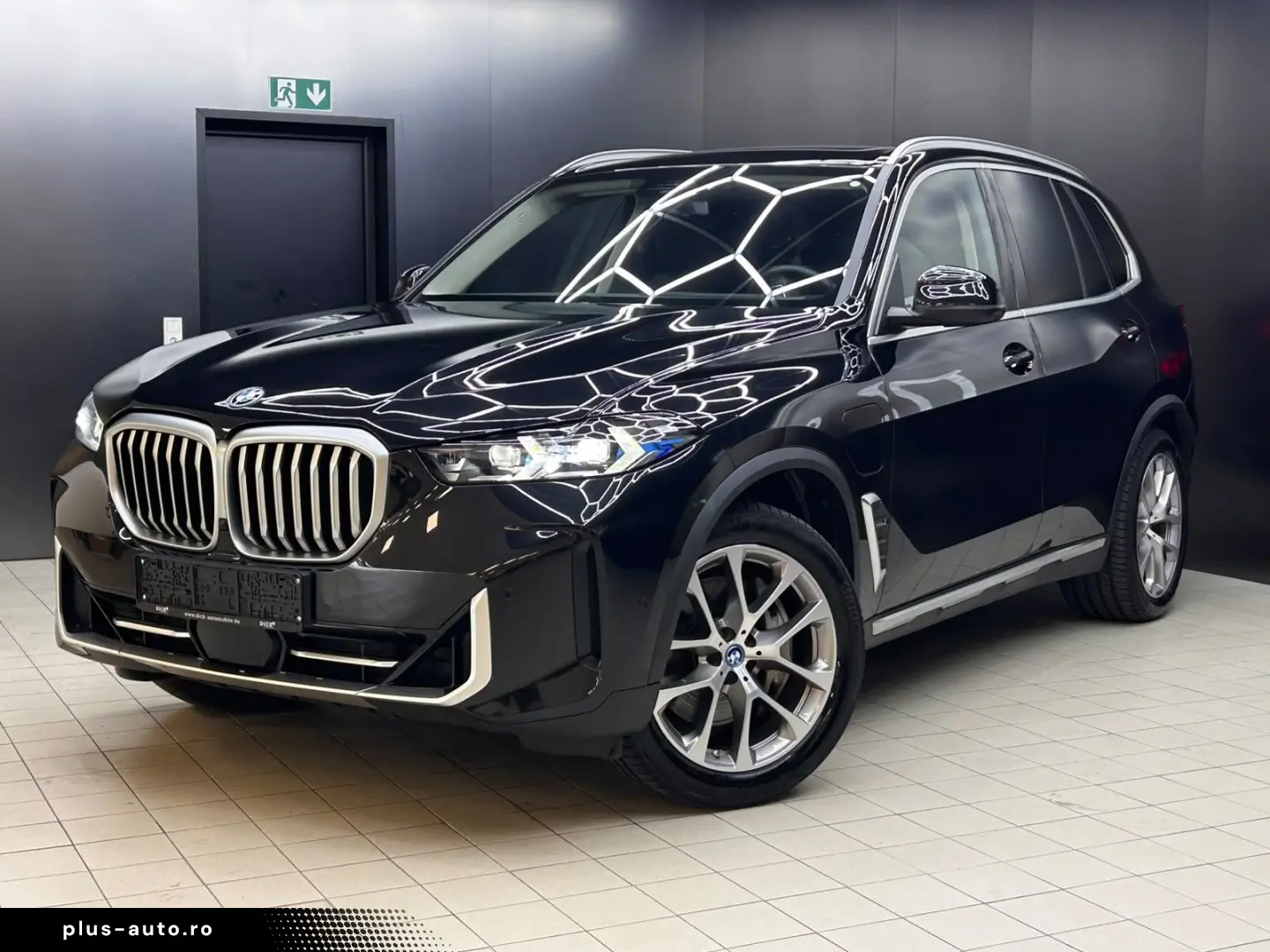 BMW X5 50 e xDr PANO MEMO LUFT LED HEAD H&K AHK 360