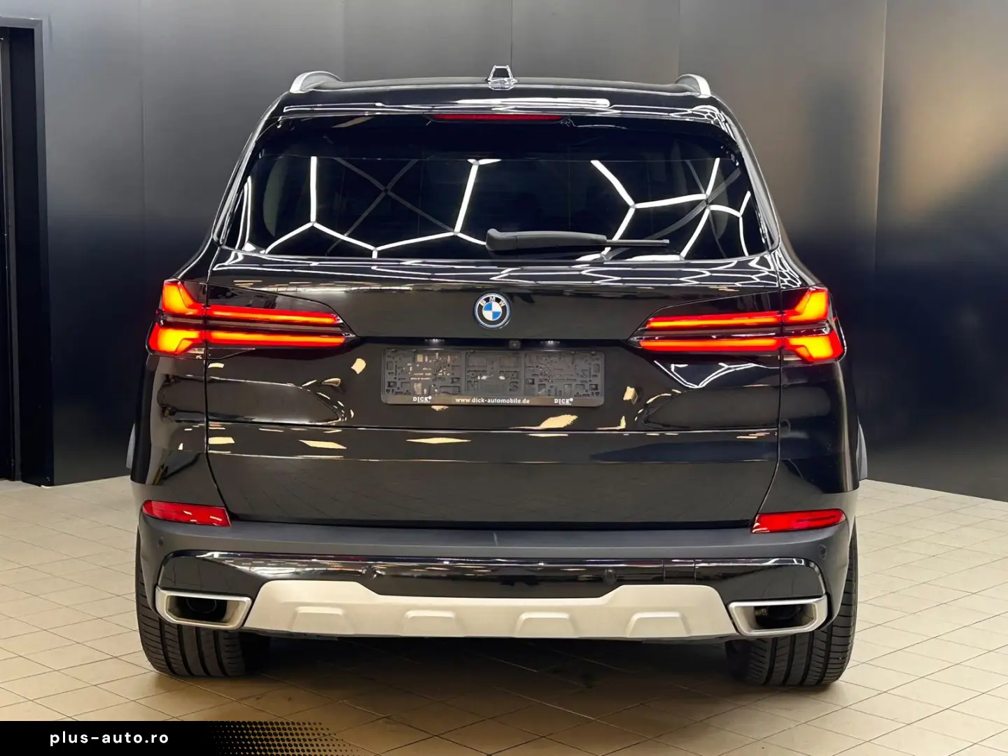 BMW X5 50 e xDr PANO MEMO LUFT LED HEAD H&K AHK 360