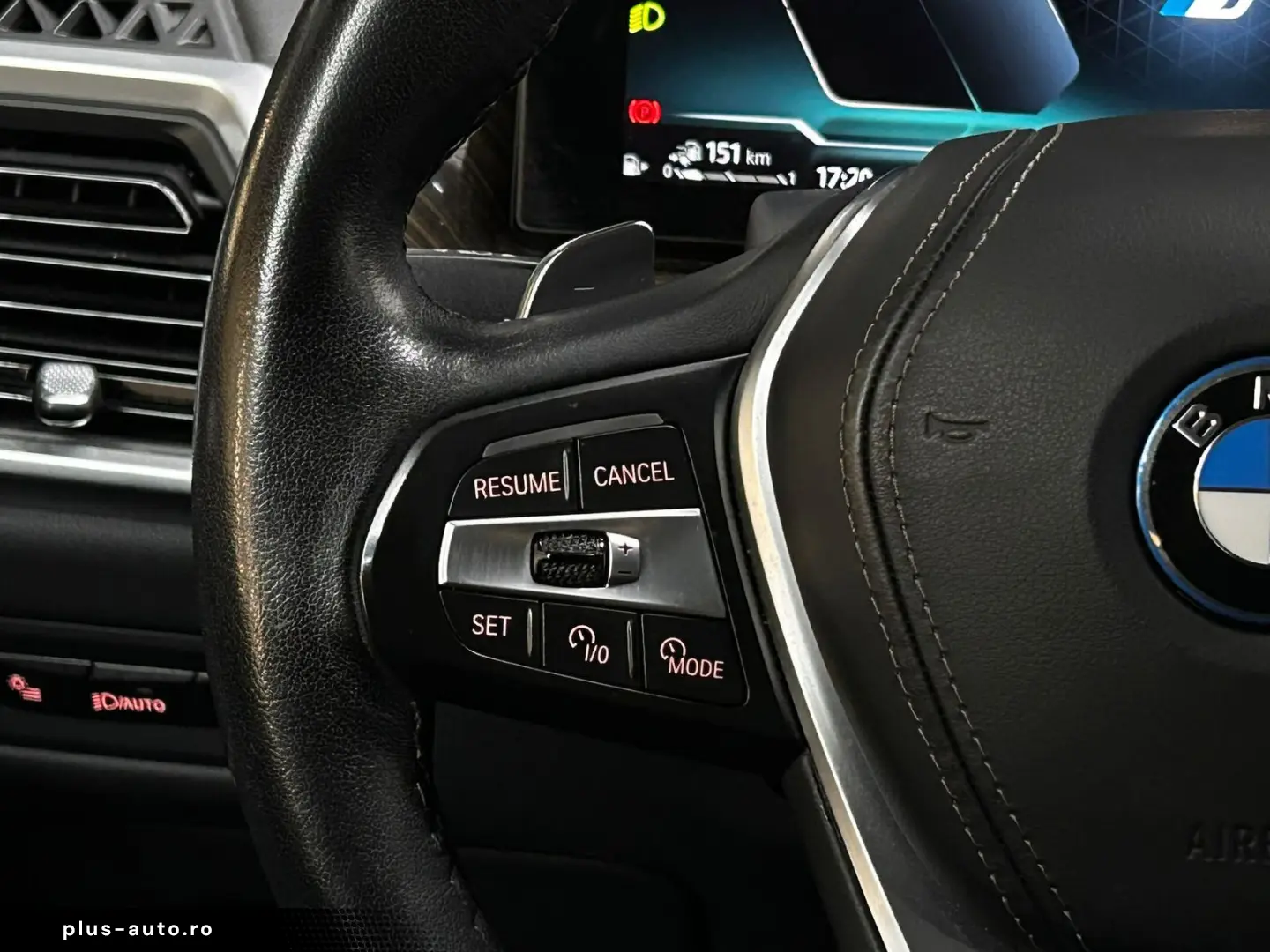 BMW X5 50 e xDr PANO MEMO LUFT LED HEAD H&K AHK 360