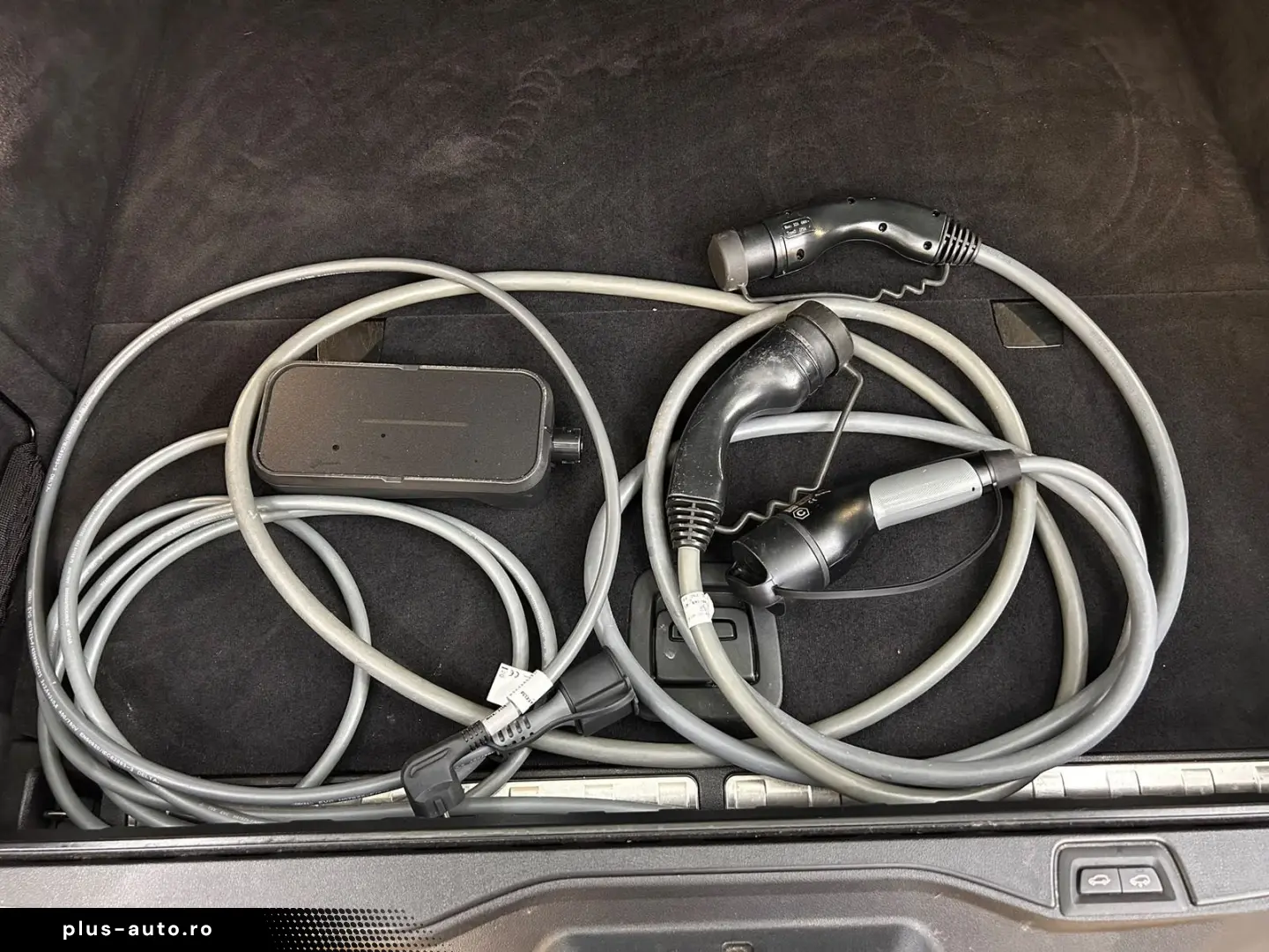 BMW X5 50 e xDr PANO MEMO LUFT LED HEAD H&K AHK 360