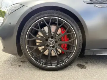 MERCEDES-BENZ C 63 AMG S E-Performance Premium Night Carbon