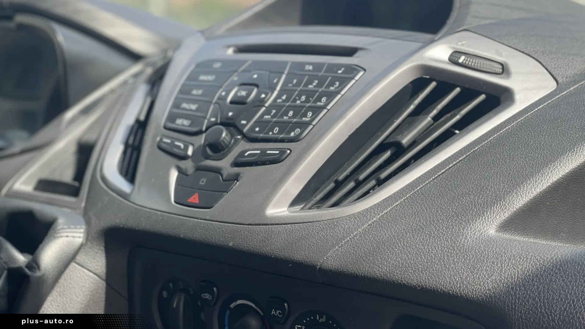 Ford Transit Custom L2H2 2015