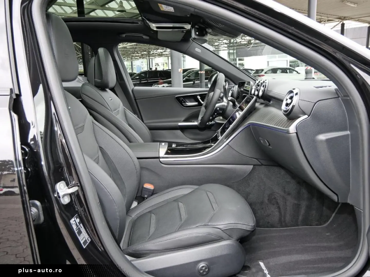 MERCEDES-BENZ C 63 AMG S E PERFORMANCE Night Panorama 360