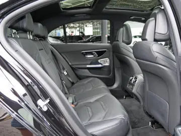 MERCEDES-BENZ C 63 AMG S E PERFORMANCE Night Panorama 360