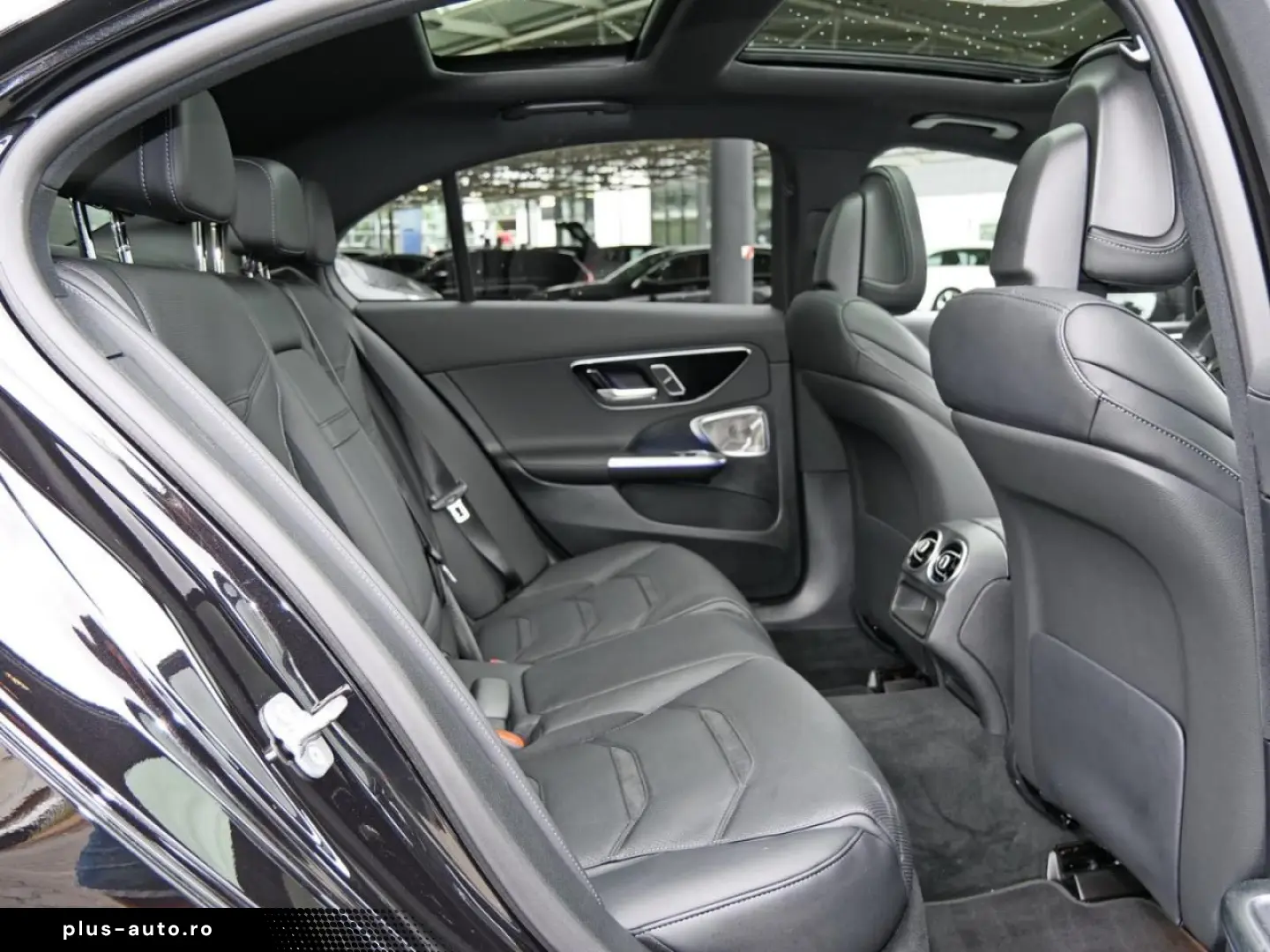 MERCEDES-BENZ C 63 AMG S E PERFORMANCE Night Panorama 360