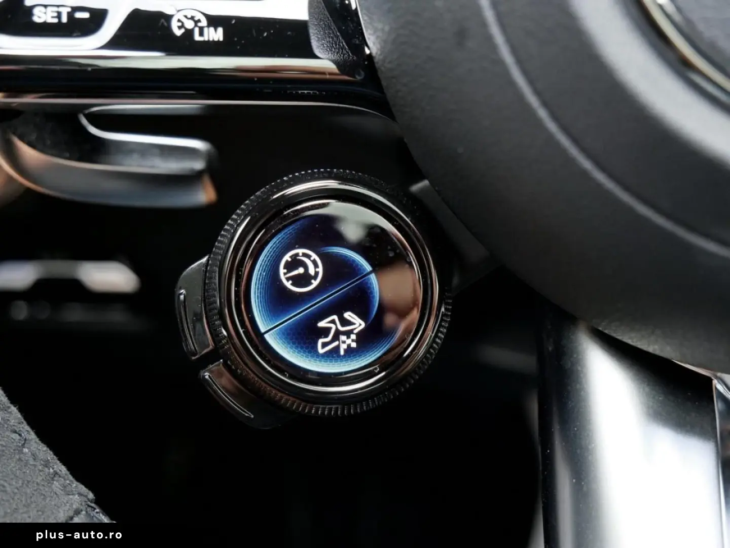MERCEDES-BENZ C 63 AMG S E PERFORMANCE Night Panorama 360