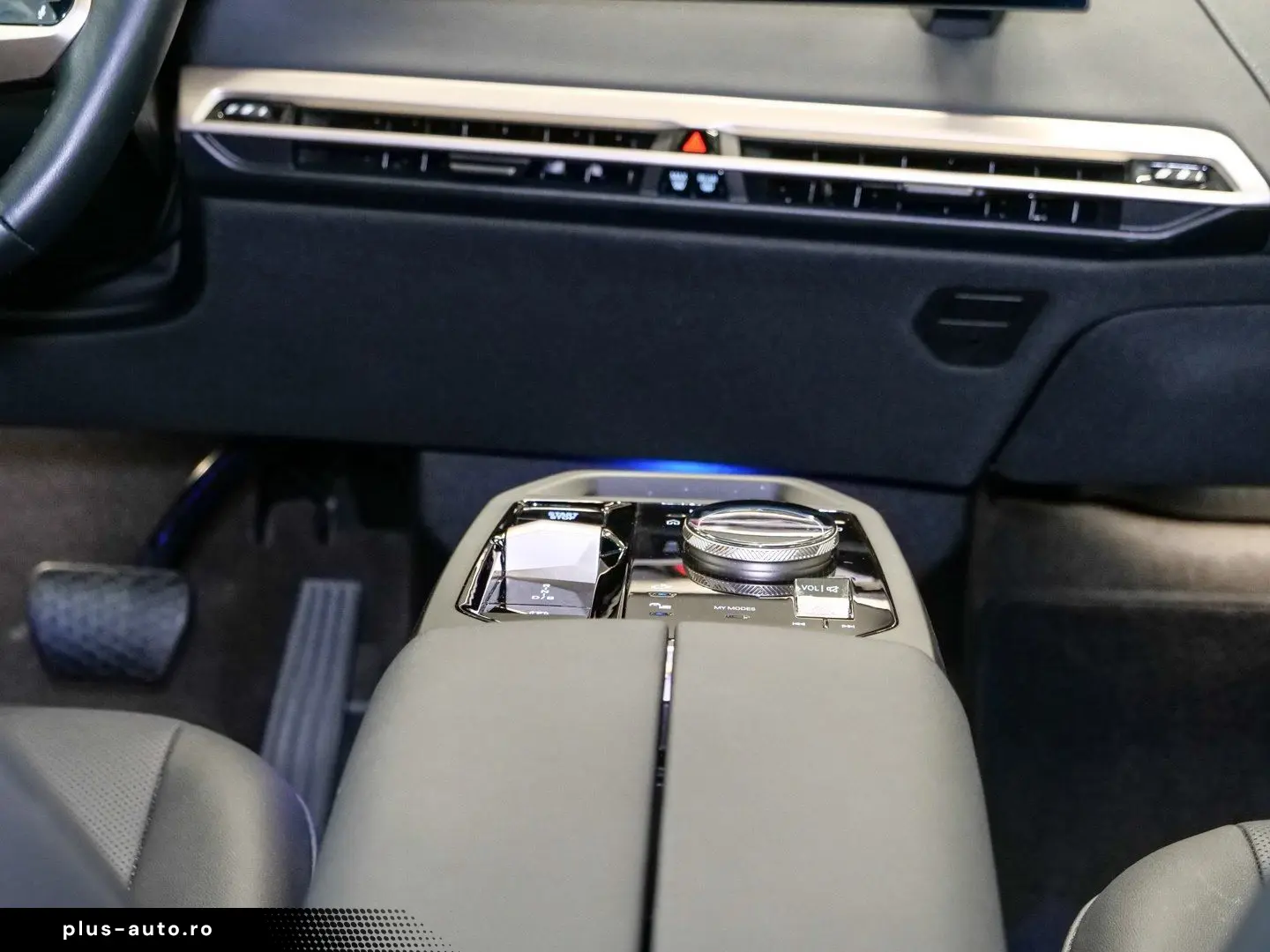BMW iX xDrive40 M-Sport Aut Nav HuD Laser AHK h&k 22