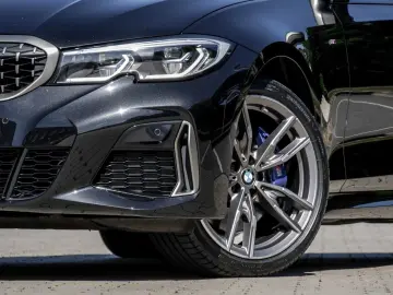 BMW M340i xDrive HUD  Laser  Drive Ass Prof  Pano