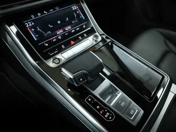 AUDI Q7 50 TDI qu. Optik schwarz  Memory
