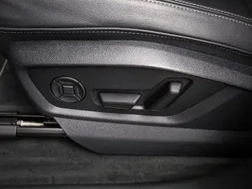 AUDI Q7 50 TDI qu. Optik schwarz  Memory