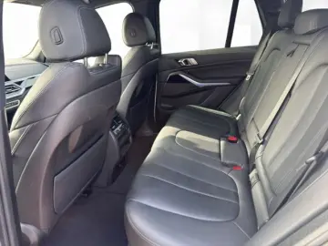 BMW X5 3.0l TDI xDrive 30d xLine LASER HEAD PANO STH