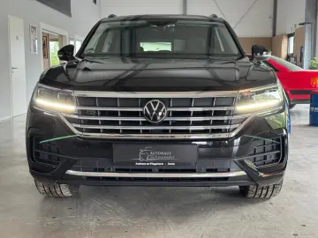 VW Touareg R-Line 4Motion LED ACC 360 Stand-HZ Pano