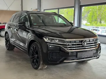 VW Touareg R-Line 4Motion LED ACC 360 Stand-HZ Pano