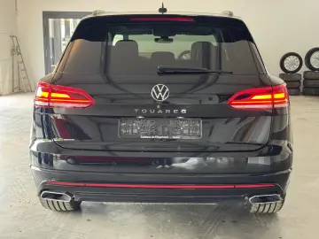 VW Touareg R-Line 4Motion LED ACC 360 Stand-HZ Pano