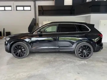 VW Touareg R-Line 4Motion LED ACC 360 Stand-HZ Pano