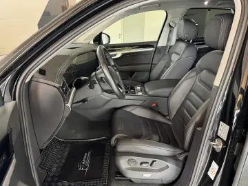 VW Touareg R-Line 4Motion LED ACC 360 Stand-HZ Pano