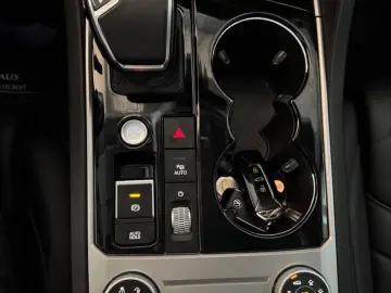 VW Touareg R-Line 4Motion LED ACC 360 Stand-HZ Pano