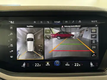VW Touareg R-Line 4Motion LED ACC 360 Stand-HZ Pano