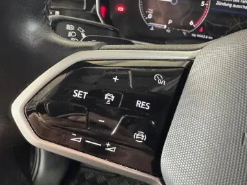 VW Touareg R-Line 4Motion LED ACC 360 Stand-HZ Pano