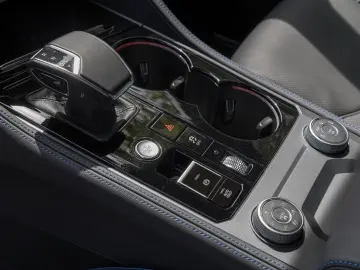 VW Touareg 3.0 TSI eHybrid 4Motion R LUFTFEDERUNG A