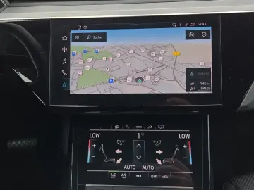 AUDI Q8 e-tron Advanced 50 qu Navi LED Alu AHK Virtua