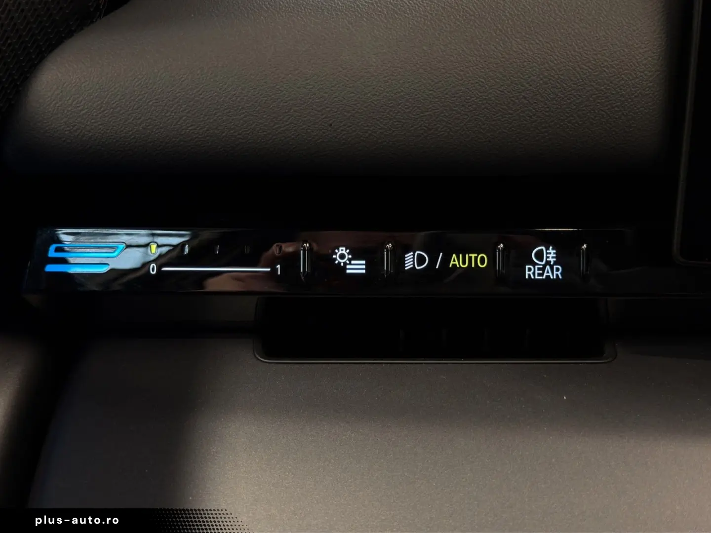 BMW 520xd Touring ACC STHZ 360  H K HUD 4-ZK LED QI