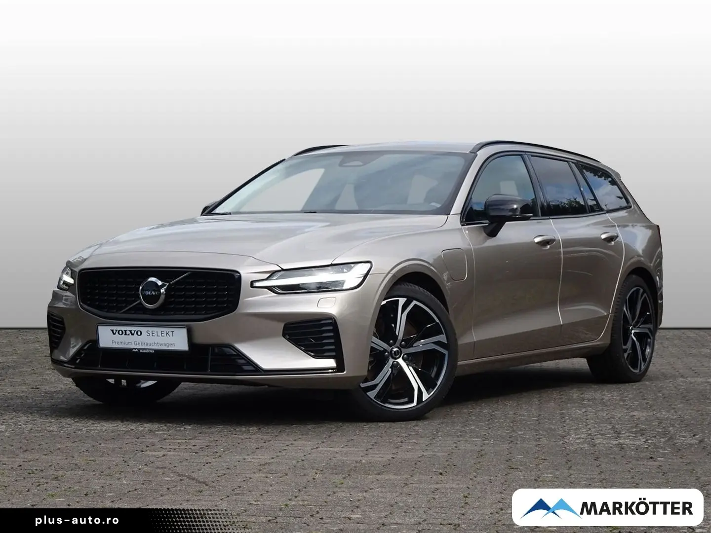 VOLVO V60 T6 Plus Dark ACC CAM BLIS 4xSHZ LHZ