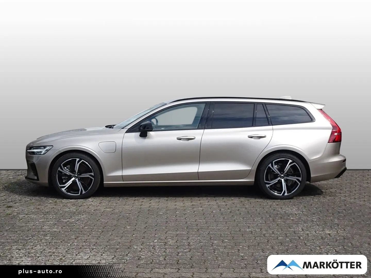 VOLVO V60 T6 Plus Dark ACC CAM BLIS 4xSHZ LHZ