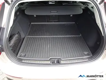 VOLVO V60 T6 Plus Dark ACC CAM BLIS 4xSHZ LHZ