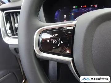 VOLVO V60 T6 Plus Dark ACC CAM BLIS 4xSHZ LHZ