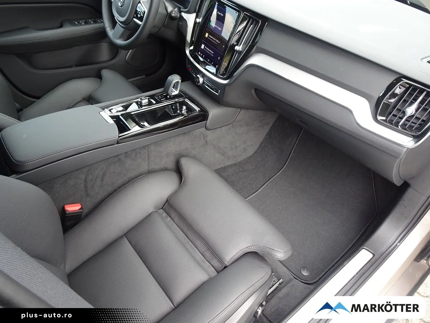 VOLVO V60 T6 Plus Dark ACC CAM BLIS 4xSHZ LHZ