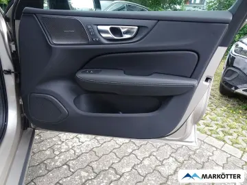VOLVO V60 T6 Plus Dark ACC CAM BLIS 4xSHZ LHZ