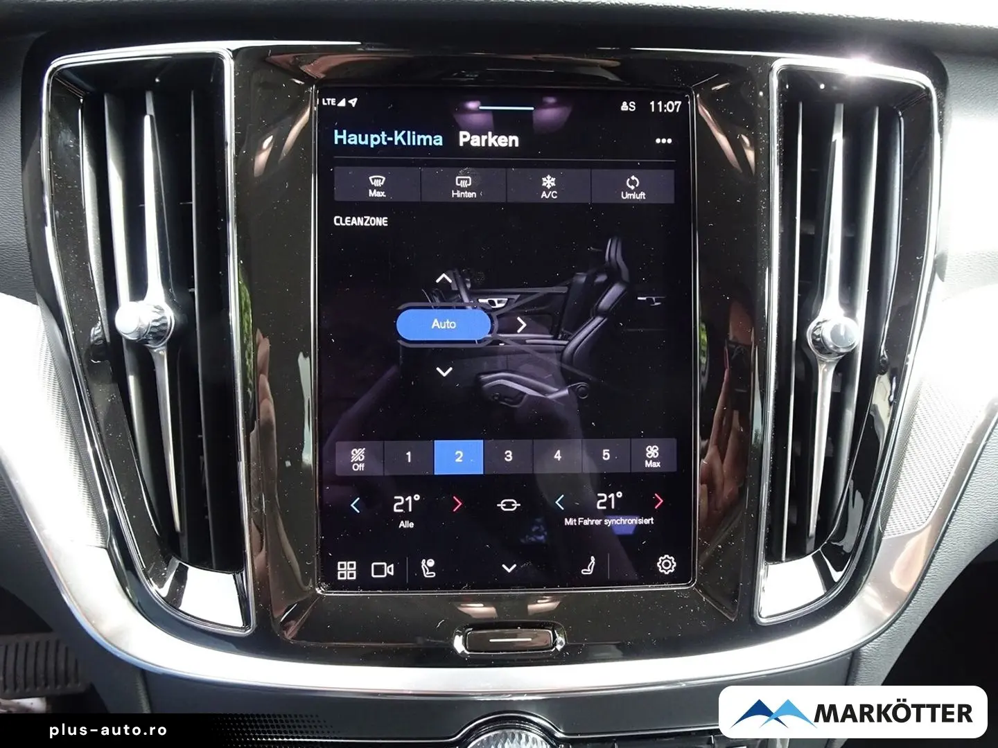 VOLVO V60 T6 Plus Dark ACC CAM BLIS 4xSHZ LHZ