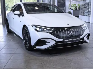 MERCEDES-BENZ EQE 43 AMG 4M HUD PANO DISTRO 360  KAM…