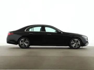 MERCEDES-BENZ E 220 d 4M Avantgarde Pano Digital Light
