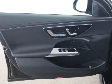 MERCEDES-BENZ E 220 d 4M Avantgarde Pano Digital Light
