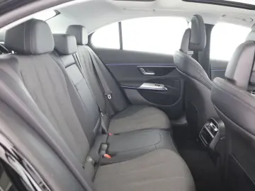 MERCEDES-BENZ E 220 d 4M Avantgarde Pano Digital Light