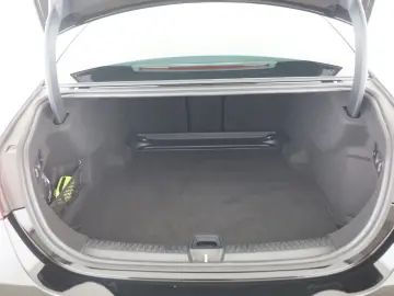 MERCEDES-BENZ E 220 d 4M Avantgarde Pano Digital Light