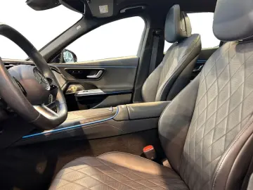 MERCEDES-BENZ E 200 4matic AMG AMG MBUX Burm Night AHK HUD