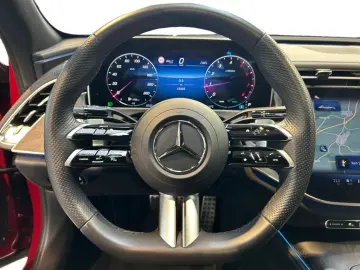 MERCEDES-BENZ E 200 4matic AMG AMG MBUX Burm Night AHK HUD