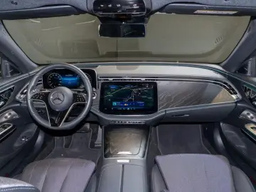 MERCEDES-BENZ E 400 e 4M  Avantgarde Pano AHK Burm Digital