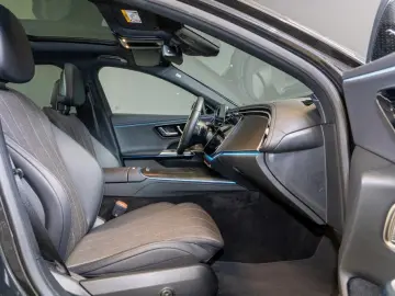 MERCEDES-BENZ E 400 e 4M  Avantgarde Pano AHK Burm Digital