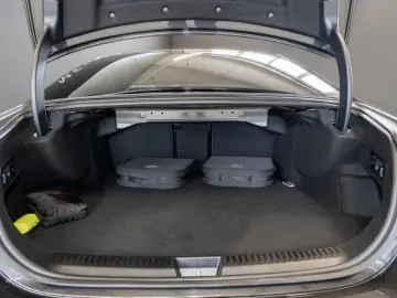 MERCEDES-BENZ E 400 e 4M  Avantgarde Pano AHK Burm Digital