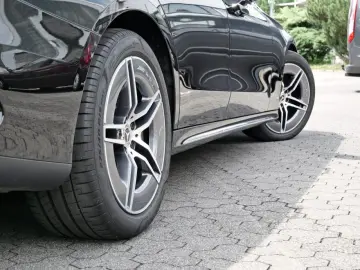 MERCEDES-BENZ E 450 d 4M AMG Distronic Panorama 360