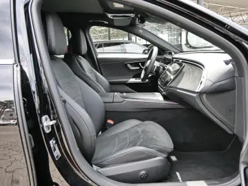 MERCEDES-BENZ E 450 d 4M AMG Distronic Panorama 360